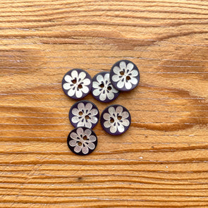 Matt Shell Button - Etched Flower