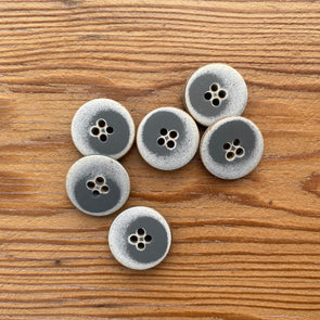 Recycled Horn Button - Grey with White Scorched Edge