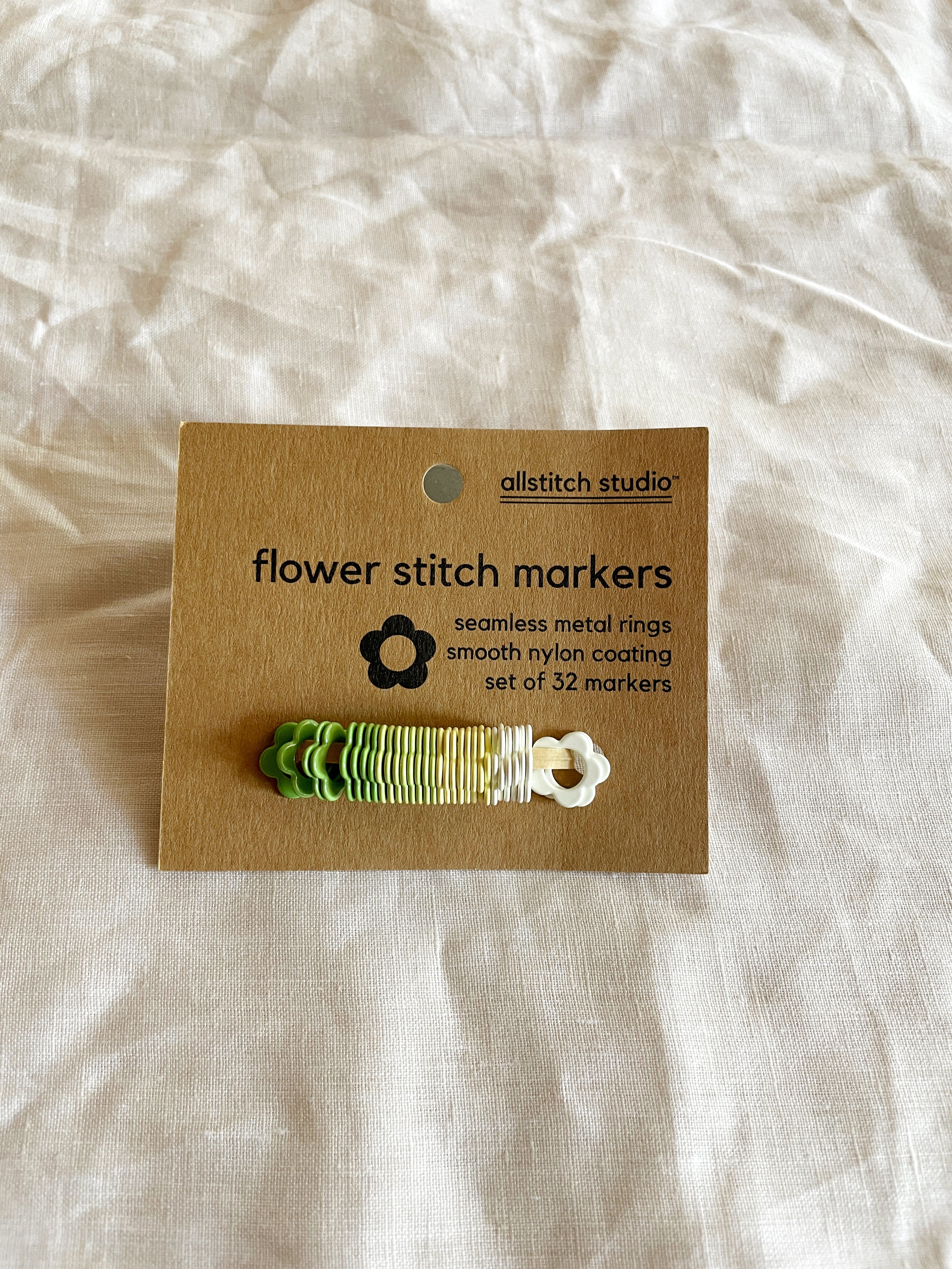 Flower Seamless Stitch Markers – EWE fine fiber goods