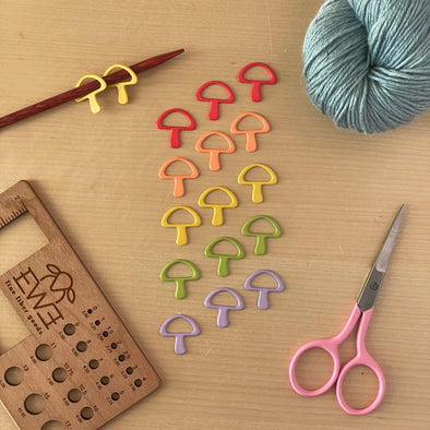 Seamless Mushroom Stitch Markers