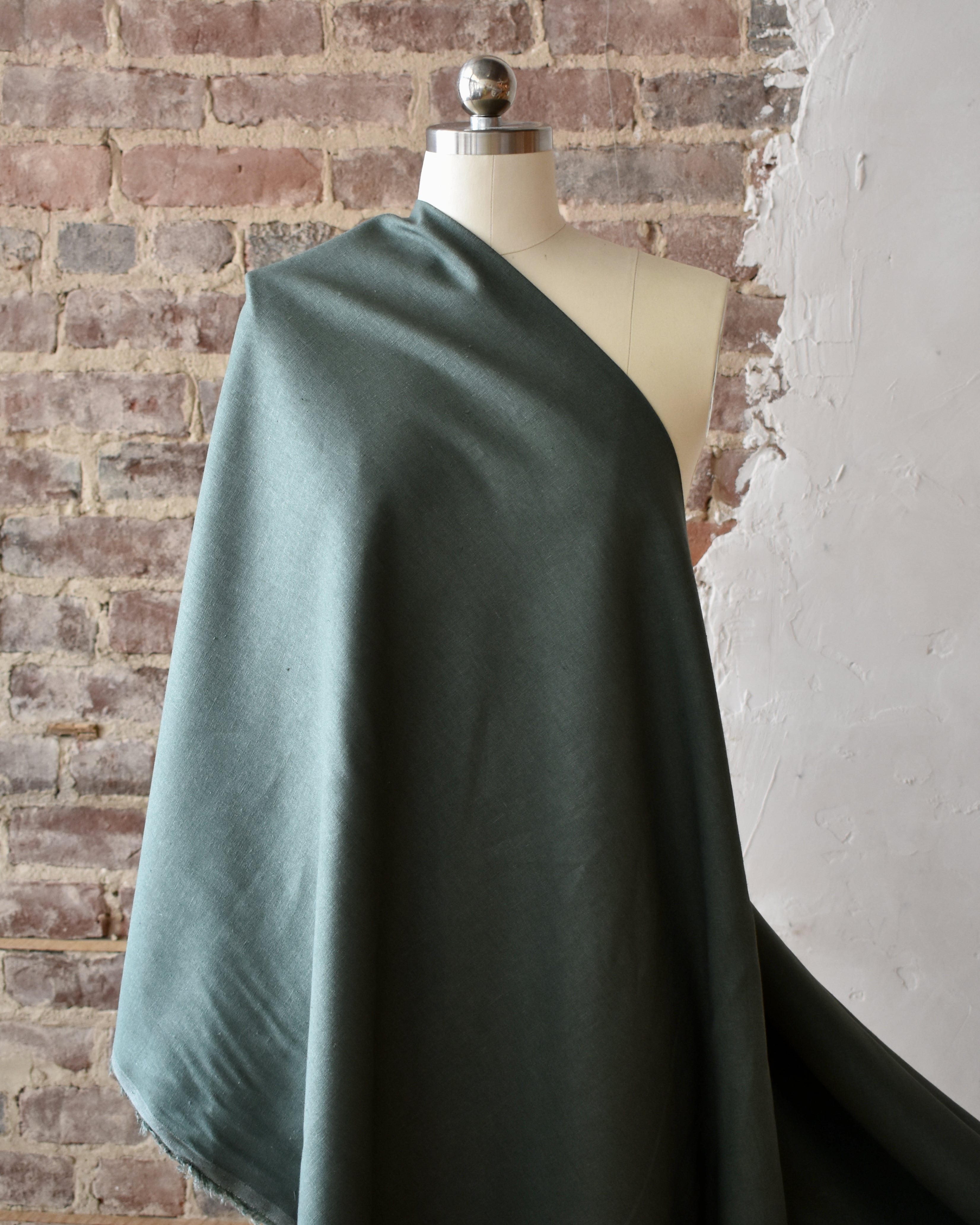 リネン 割烹着 Linen(washer)100% _BlueGray Brussels Washer Linen-Rayon by the 1/4 yard – EWE fine fiber