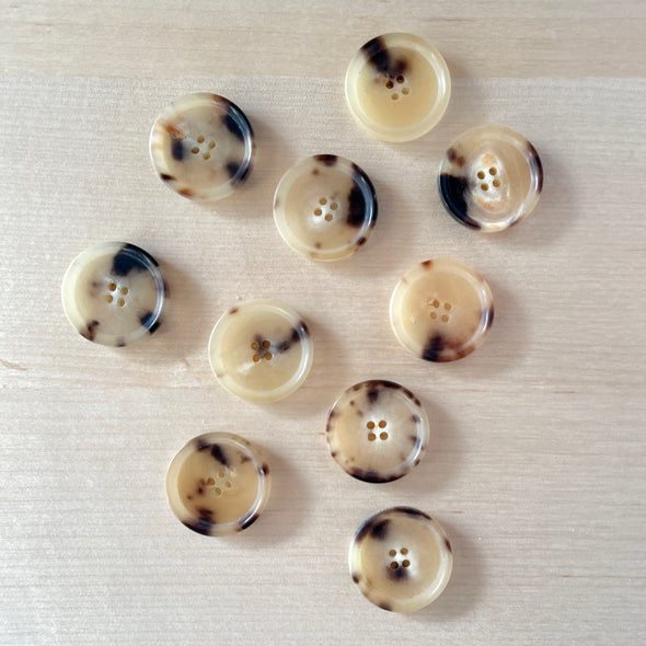 Portugese Horn Buttons