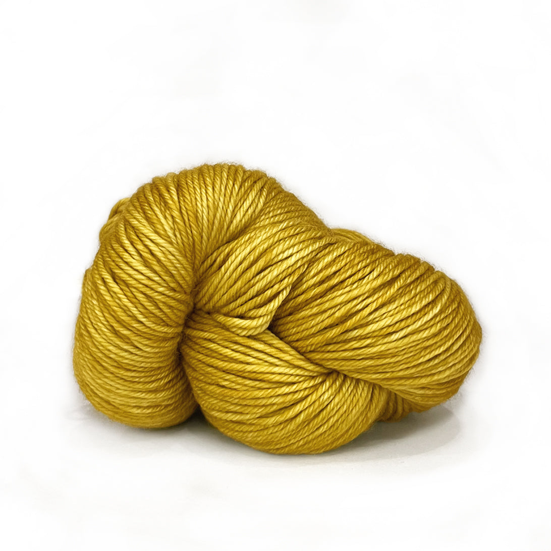 misha and puff yarn Periwinkle 3カセセット
