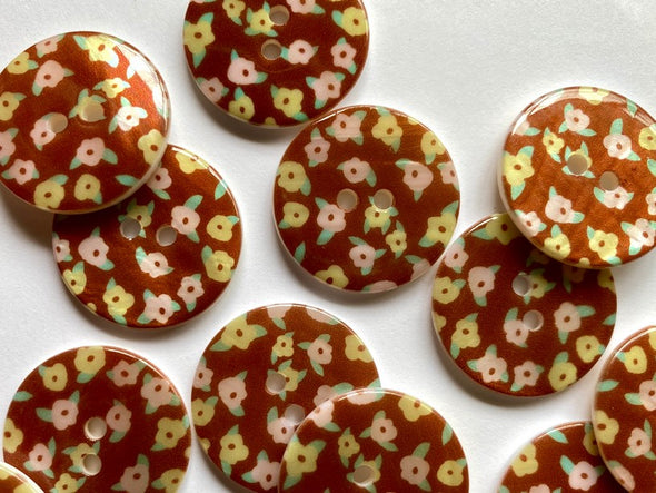 Retro Floral Shell Buttons