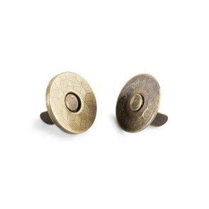 Thin Magnetic Pronged Snap