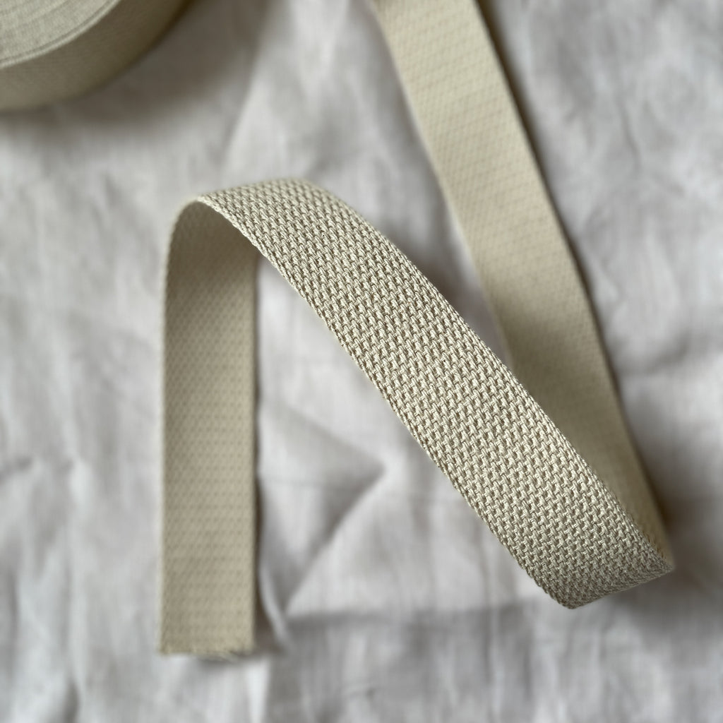 COTOWIN 1.5 Wide Thick Heavy Cotton Webbing，6 Yards (Natural, 1.5)