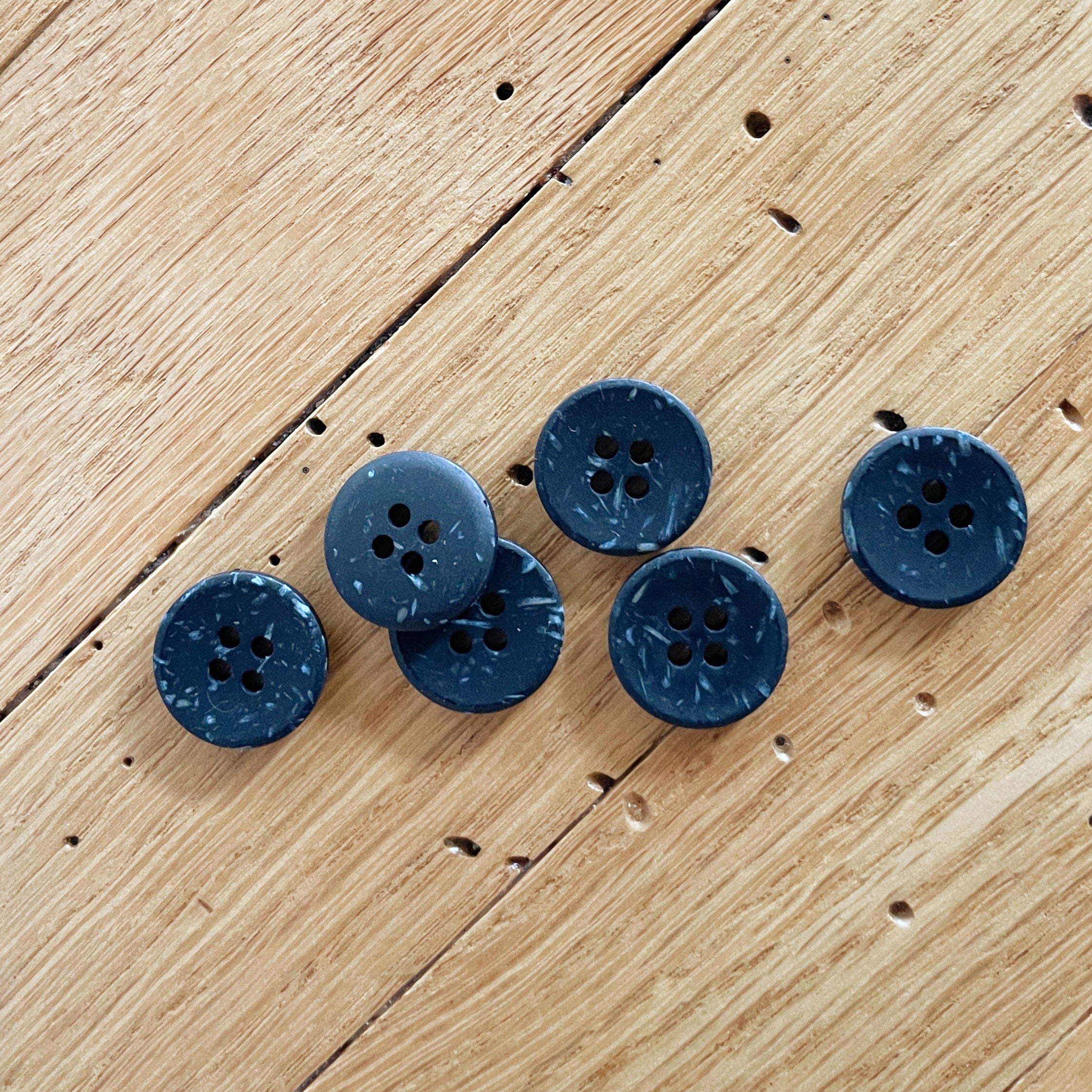 Buttons 4 Hole, 1/2 Inch, Resin, 10 Pieces, Blue - Seeking Roam